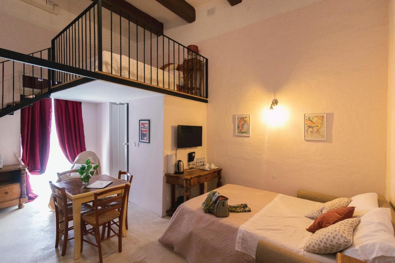 Casa Ricca